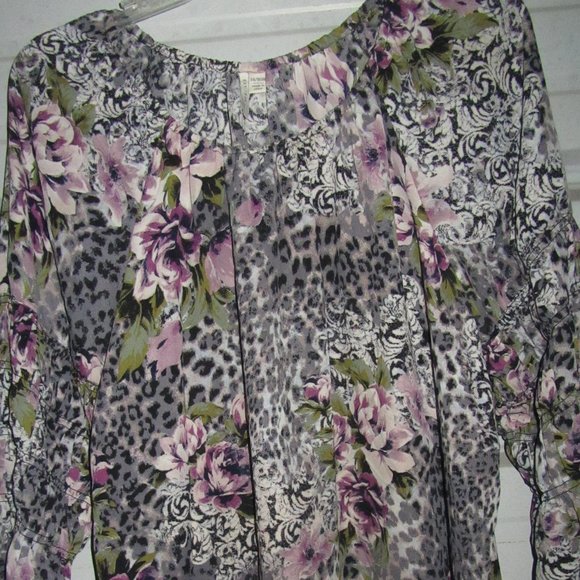 Plus Size 14/16 1X Cato Pretty spring Blouse Leopard Print purple floral top - Picture 2 of 3